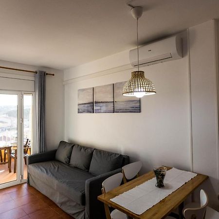 Apartamento Pie De Playa-Wifi Free L' Escala Dış mekan fotoğraf