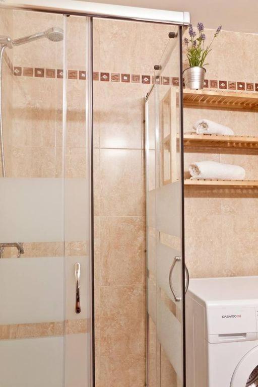 Apartamento Pie De Playa-Wifi Free L' Escala Dış mekan fotoğraf