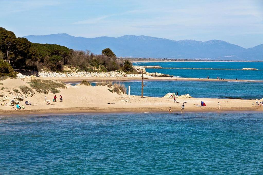 Apartamento Pie De Playa-Wifi Free L' Escala Dış mekan fotoğraf
